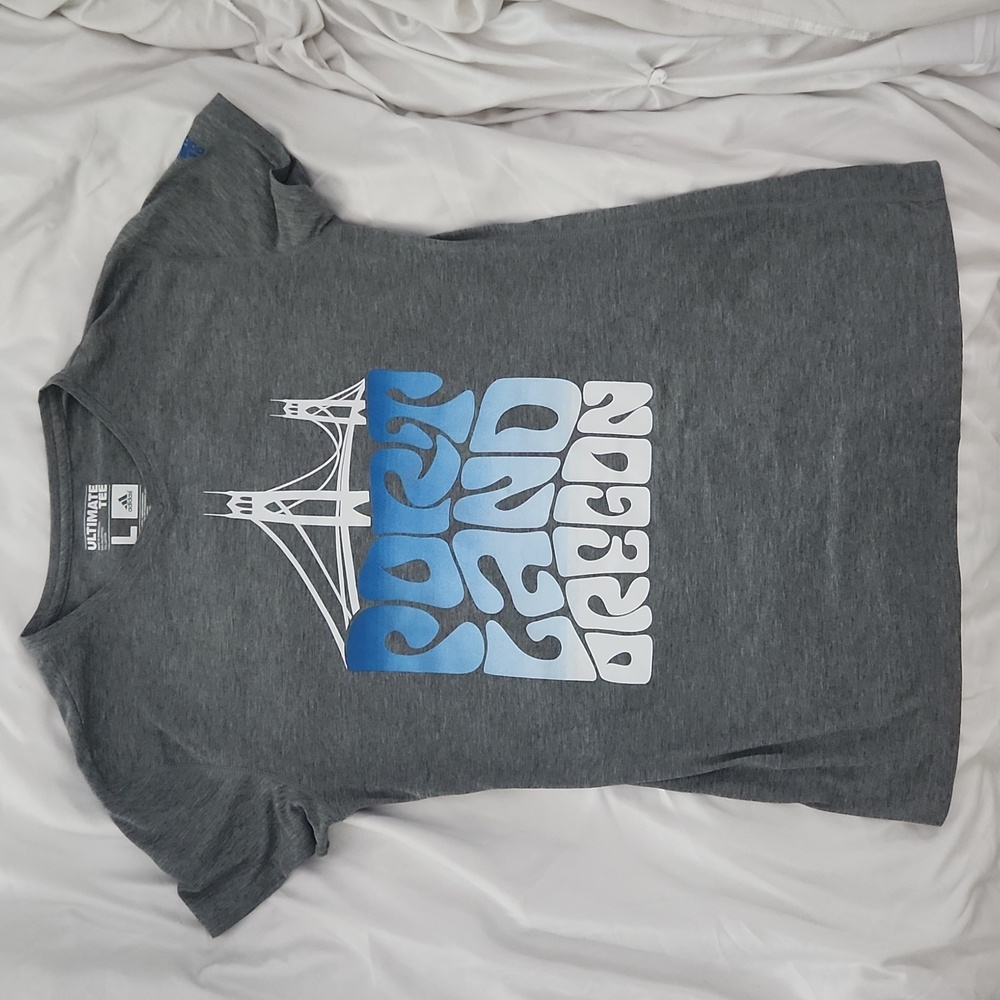 Adidas T-shirt